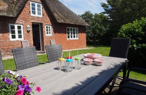 Fedderswarf Apartment | Holiday home Ockholm