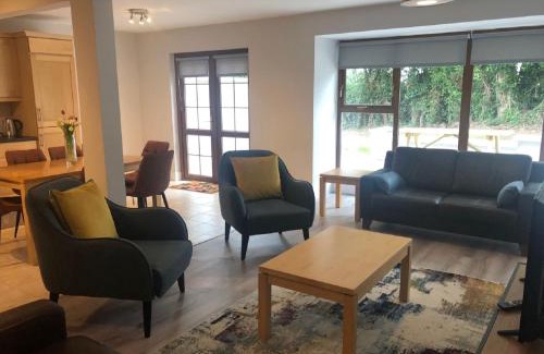 Terryglass House | Holiday Home Old Court Holiday Home-1 by Interhome