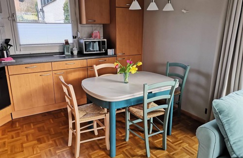 Feriendorf Hennesee House | Holiday Home on Lake 'Hennesee' with Wi-Fi, Terrace & Garden