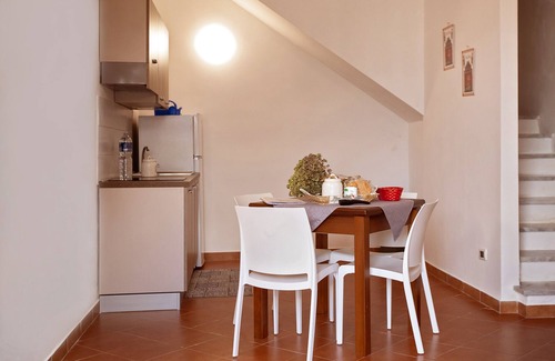Motta d'Affermo Apartment | Holiday Home "Paese Albergo - Athena" with Sea View, Balcony and Wi-Fi