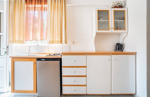 Tilos House | Holiday Home 'Panorama Tilos Apt A' with Sea View, Wi-Fi and Air Conditioning