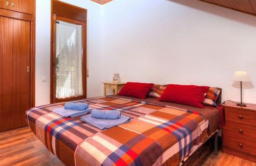 Puigventos House | Holiday Home Paradis by Interhome