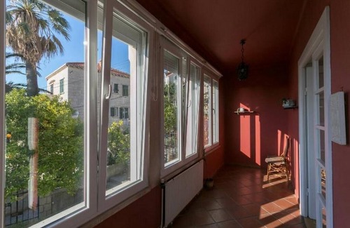 Ploce House | Holiday Home Patricija-Duplex Three Bedroom Apartment with Balcony and Sea View (A6+1)