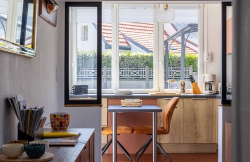 Tregastel House | Holiday Home 'Petite Maison Cosy' with Private Terrace and Wi-Fi