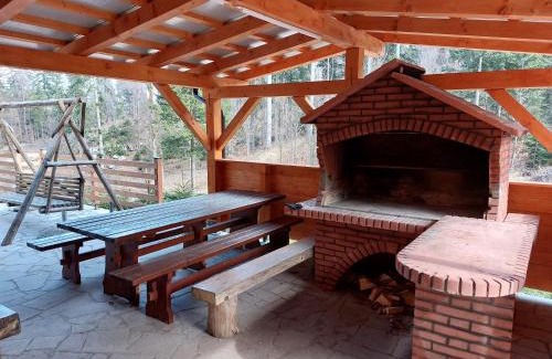 Predjama Apartment | Holiday home Polsak
