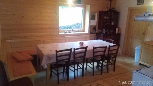 Predjama Apartment | Holiday home Polsak