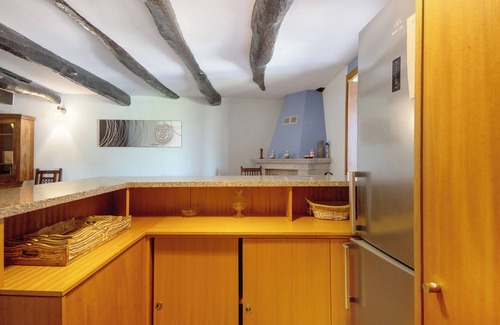 Esposade House | Holiday Home 'Porto Douro' with Private and Indoor Pools, Heated Water, Terrace and Wi-Fi