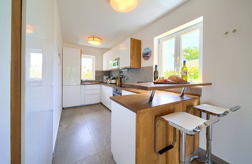 Milovcici House | Holiday home quiet place with pool