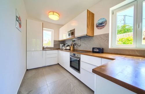 Milovcici House | Holiday home quiet place with pool