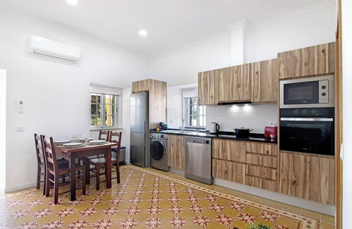 Luz de Tavira House | Holiday Home 'Quinta Alegre Tavira T2' with Shared Pool, Wi-Fi and Air Conditioning