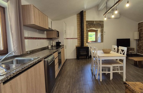 Covilha House | Holiday Home 'Quinta Do Limite - Casa Do Camponês' with Mountain View, Wi-Fi and Air Conditioning