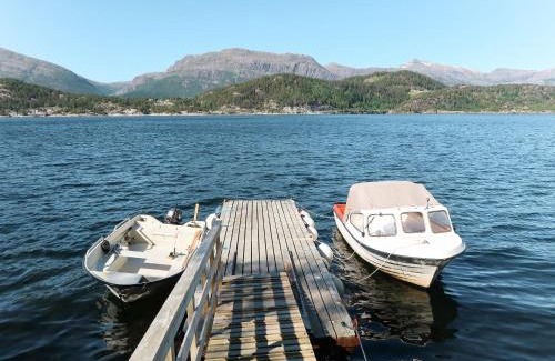 Flora House | Holiday Home Rabbane by Interhome