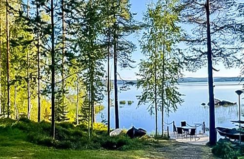 Kylanlahti House | Holiday Home Rantakumpu by Interhome