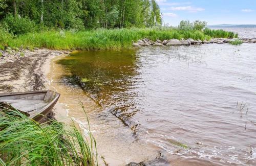 Kylanlahti House | Holiday Home Rantakumpu by Interhome