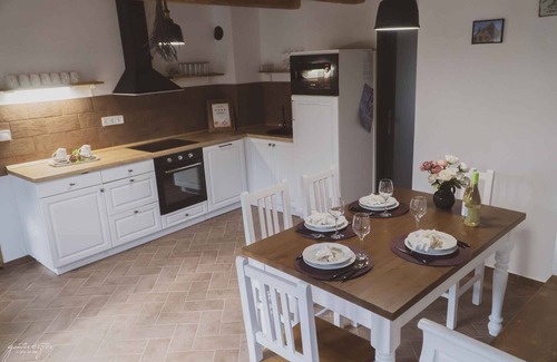 Nagyvazsony House | Holiday home Recently renovated farmhouse with enchanting panorama, whirlpool and sauna