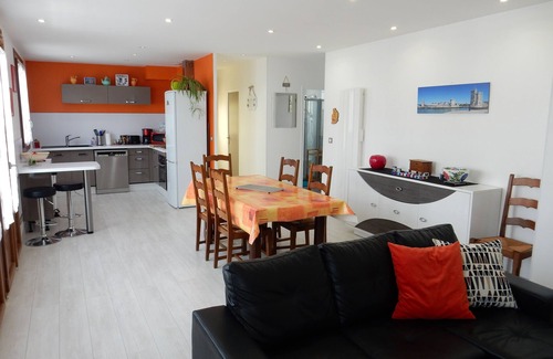Perigny House | Holiday Home Rental -6 people- 3 * La Rochelle/Périgny