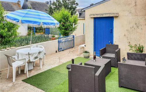 Riantec House | Holiday Home Riantec Rue De Kerner