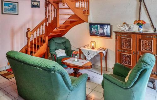 Riantec House | Holiday Home Riantec Rue De Kerner