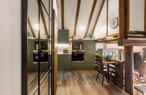 Frankenau House | Holiday Home 'Rotkäppchen' with Private Terrace, Wi-Fi and Air Conditioning