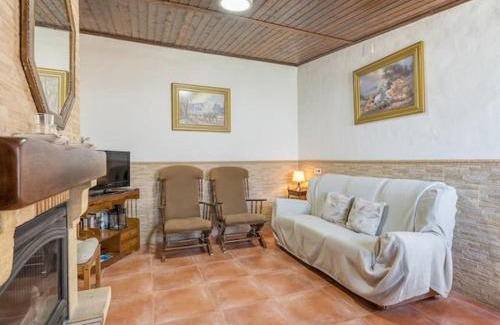 Cacin House | Holiday Home Rural Cacin by Interhome