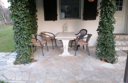 Schonwalde House | Holiday Home 'Schatz' with Private Terrace and Wi-Fi