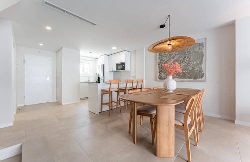 La Cala de Mijas House | Holiday Home 'Serena' with Shared Pool, Wi-Fi and Air Conditioning