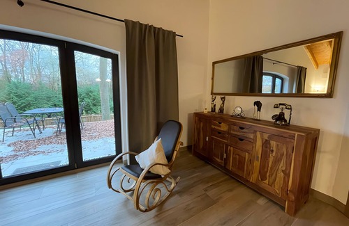 Stromberg House | Holiday Home 'Schindeldorf' with Private Terrace, Private Garden and Wi-Fi