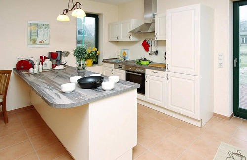 Dummer House | Holiday Home 'Seeadler Am Dümmer' with Lake View, Private Terrace and Wi-Fi