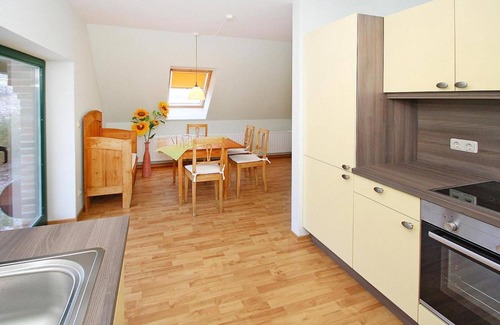 Dummer House | Holiday Home 'Seeadler Am Dümmer' with Lake View, Private Terrace and Wi-Fi