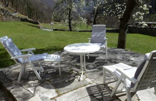 Lavizzara House | Holiday Home Signorile by Interhome
