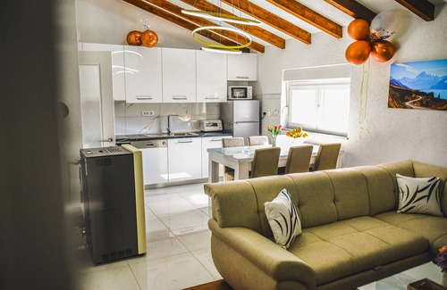 Trn Villa | Holiday Home Silver Stone - Villa with Swimming Pool