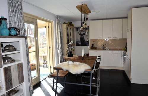 Municipality of Nissewaard House | Holiday Home Simonshaven by Lake Beach