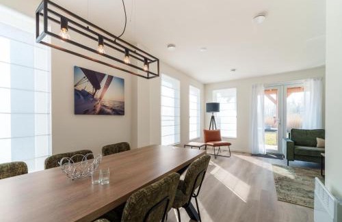 Municipality of Nissewaard House | Holiday Home Simonshaven near Lake Beach