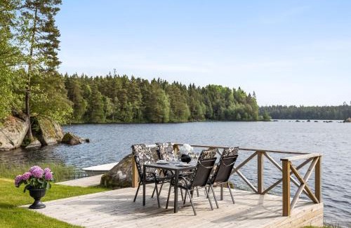 Hjortsberga House | Holiday Home Sjöatorp Skogsstugan by Interhome