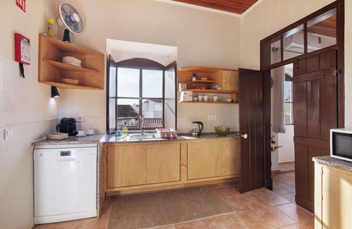 Boliqueime House | Holiday Home 'Solar Da Tirosa' with Private Pool, Private Terrace and Wi-Fi