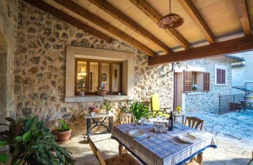 Mancor de la Vall House | Holiday Home Son Trobat by Interhome