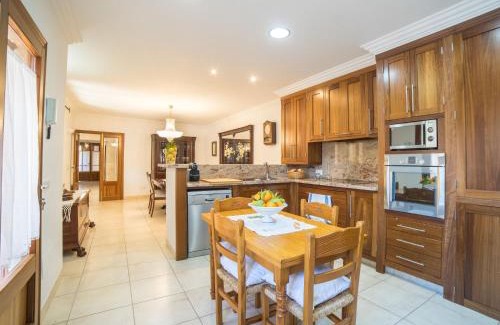 Mancor de la Vall House | Holiday Home Son Trobat by Interhome