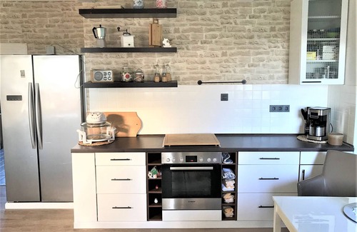 Janneby House | Holiday Home 'Sonnenschein' with Private Terrace, Private Garden and Wi-Fi