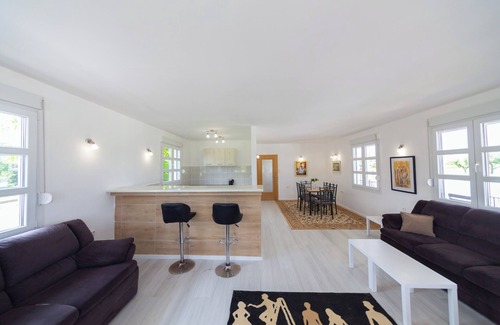 Pricelje House | Holiday Home Soul I Countryside Stay in Novo Selo