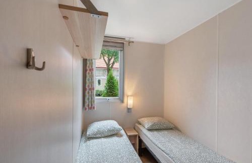 Dolni Pocernice House | Holiday Home Sunset Terrace by Interhome