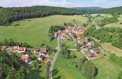 Themar Apartment | Holiday home Tachbachtal