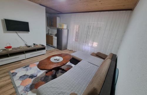 Kulen Vakuf House | Holiday home Tarik