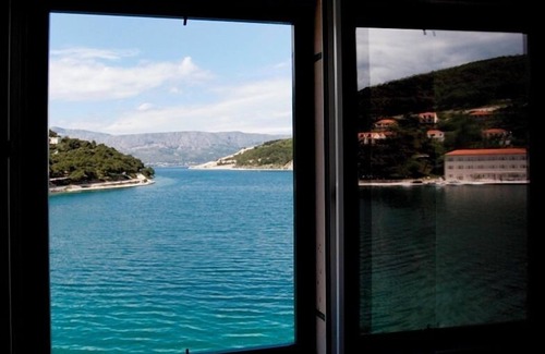 Pucisca Villa | Holiday home Tea in Pučišća few meters away from the sea