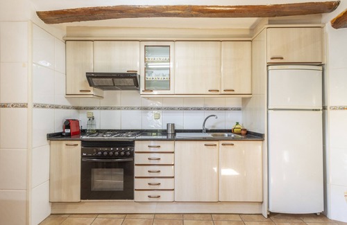Les Iglesies House | Holiday Home 'Teule 2' with Mountain View, Shared Pool and Wi-Fi