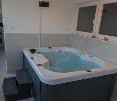 Karanac House | Holiday Home Thesaurum