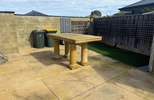 Ellenbrook East House | Holiday Home to Remember