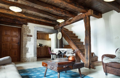 Krsan Villa | Holiday Home Trohi - Restored heritage house between the mountain and the sea