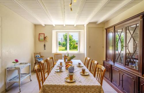 Crozon House | Holiday Home Ty Jos by Interhome