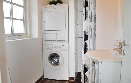 Sundhuse House | Holiday Home Ulfborg With A Fireplace 6