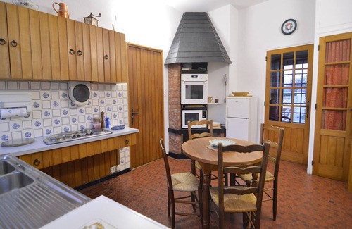 Vault-de-Lugny House | Holiday Home Vault-de-Lugny near Forest